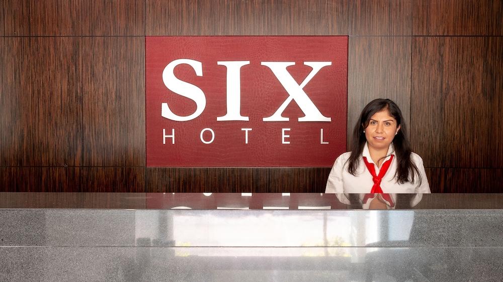 Six Hotel Guadalajara Expiatorio Esterno foto
