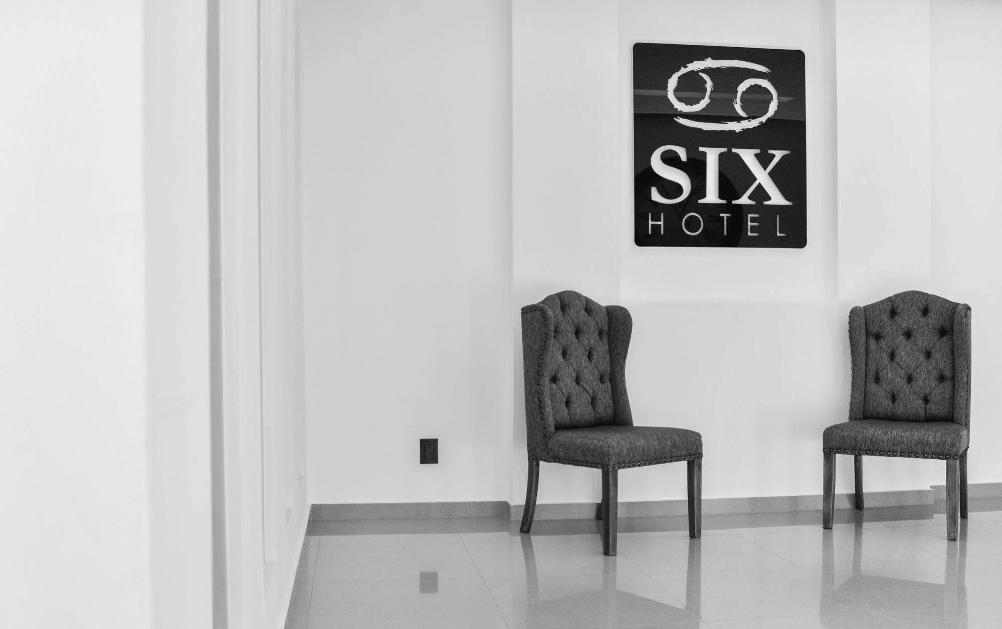 Six Hotel Guadalajara Expiatorio Esterno foto